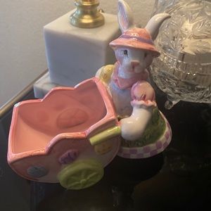 Ceramic rabbit w wheelbarrow Easter decor